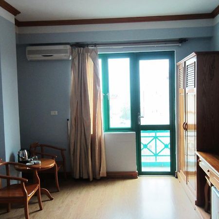 Green Bay Hotel Ha Long Exterior photo