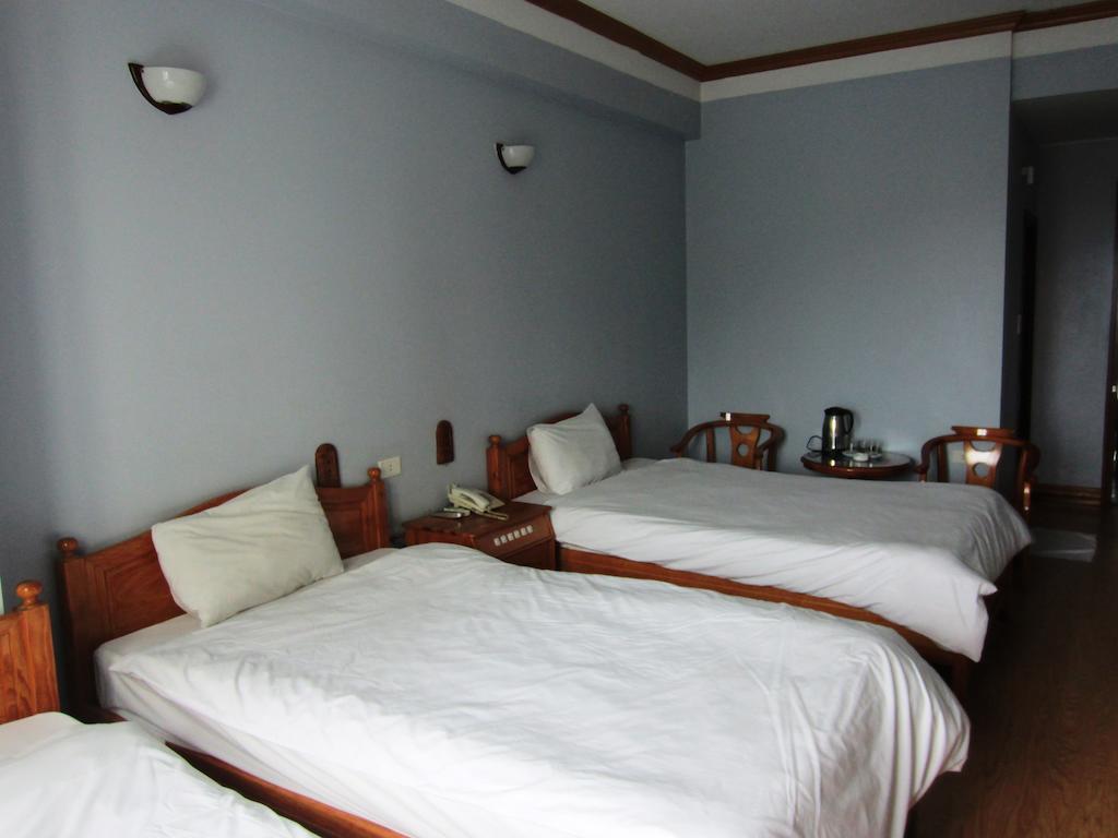 Green Bay Hotel Ha Long Room photo